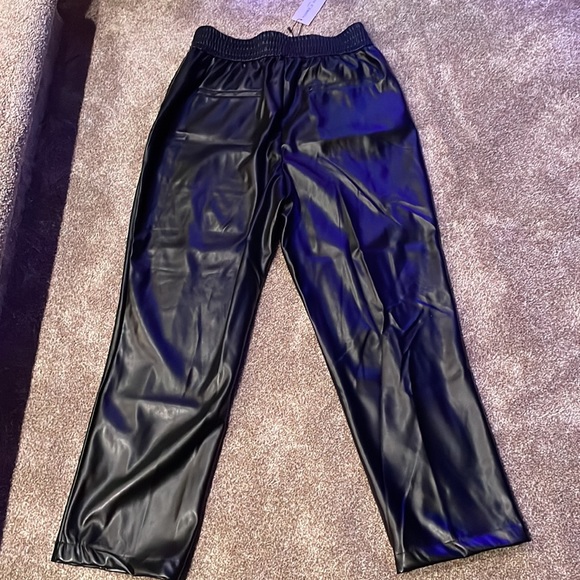 Madison d’ Amélie Black Faux Leather pull on pants, NWT - Picture 7 of 9